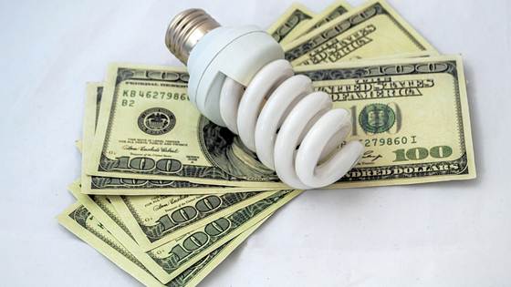 Worried about your energy costs in the coming months? Here's how you can keep your bills low.